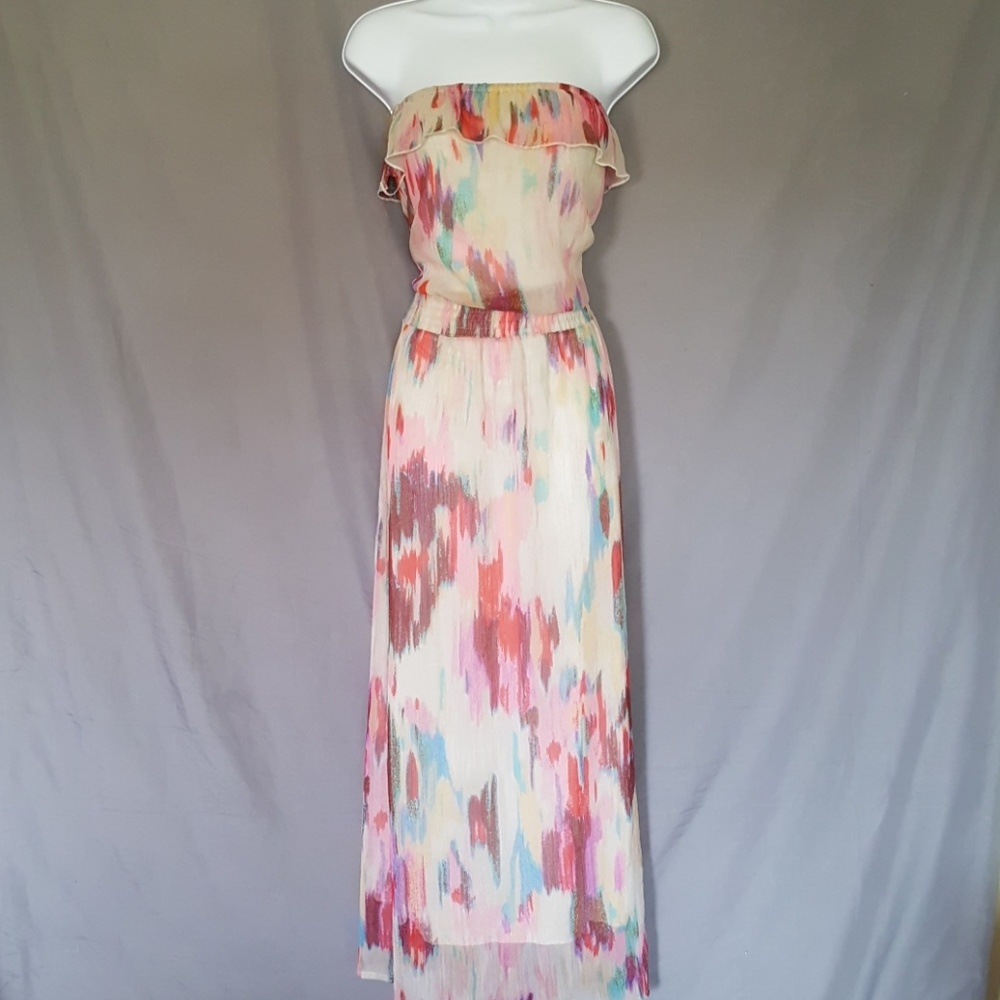 VIBRANT STRAPLESS MAXI DRESS